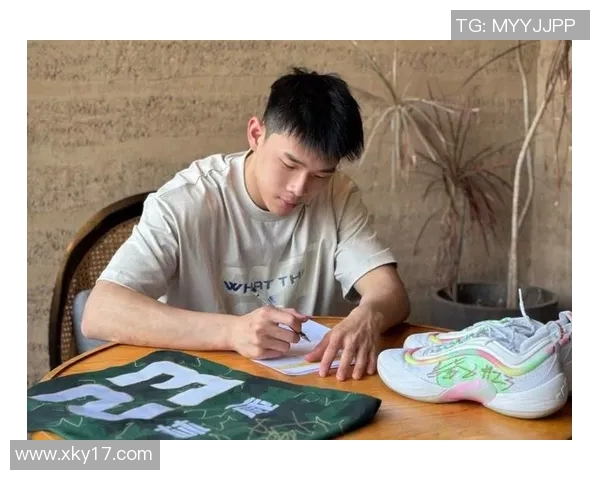 贺希宁寄语林葳专注内心世界抵御外界干扰实现自我价值 贺希宁寄语林葳专注内心世界抵御外界干扰实现自我价值