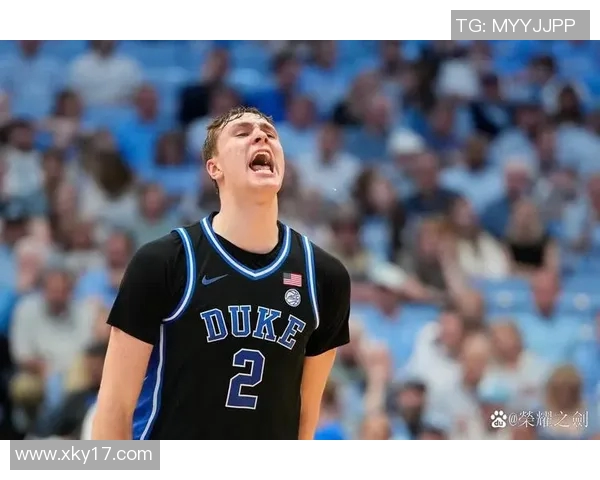 弗拉格勇于尝试错误助力球队成功展现自信与成长