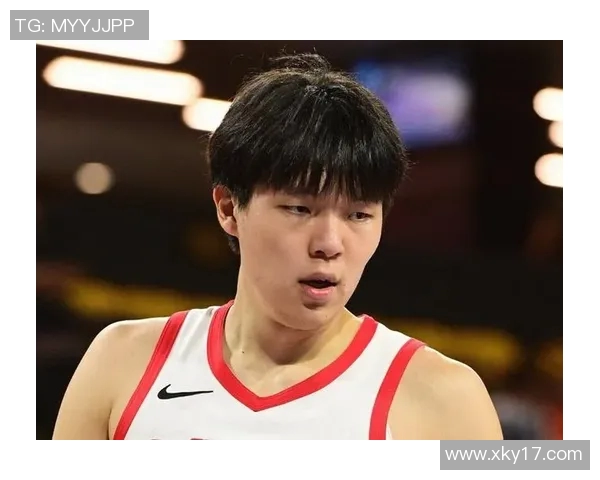 去年夏季联赛李贤重执教经历回顾混音主帅称其乐于倾听与沟通能力强