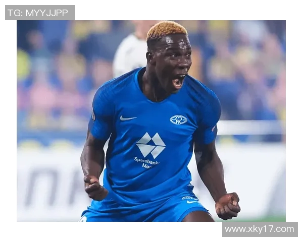 大卫福法纳再次因无证驾驶被罚款440英镑并扣6分