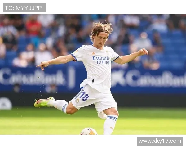 帕努奇盛赞莫德里奇球商超凡在意甲如同轻松踢球般自在