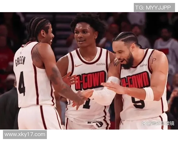 萨格斯上半场狂砍25分尽管左臀受伤仍带队奋战退赛前贡献26分7助攻